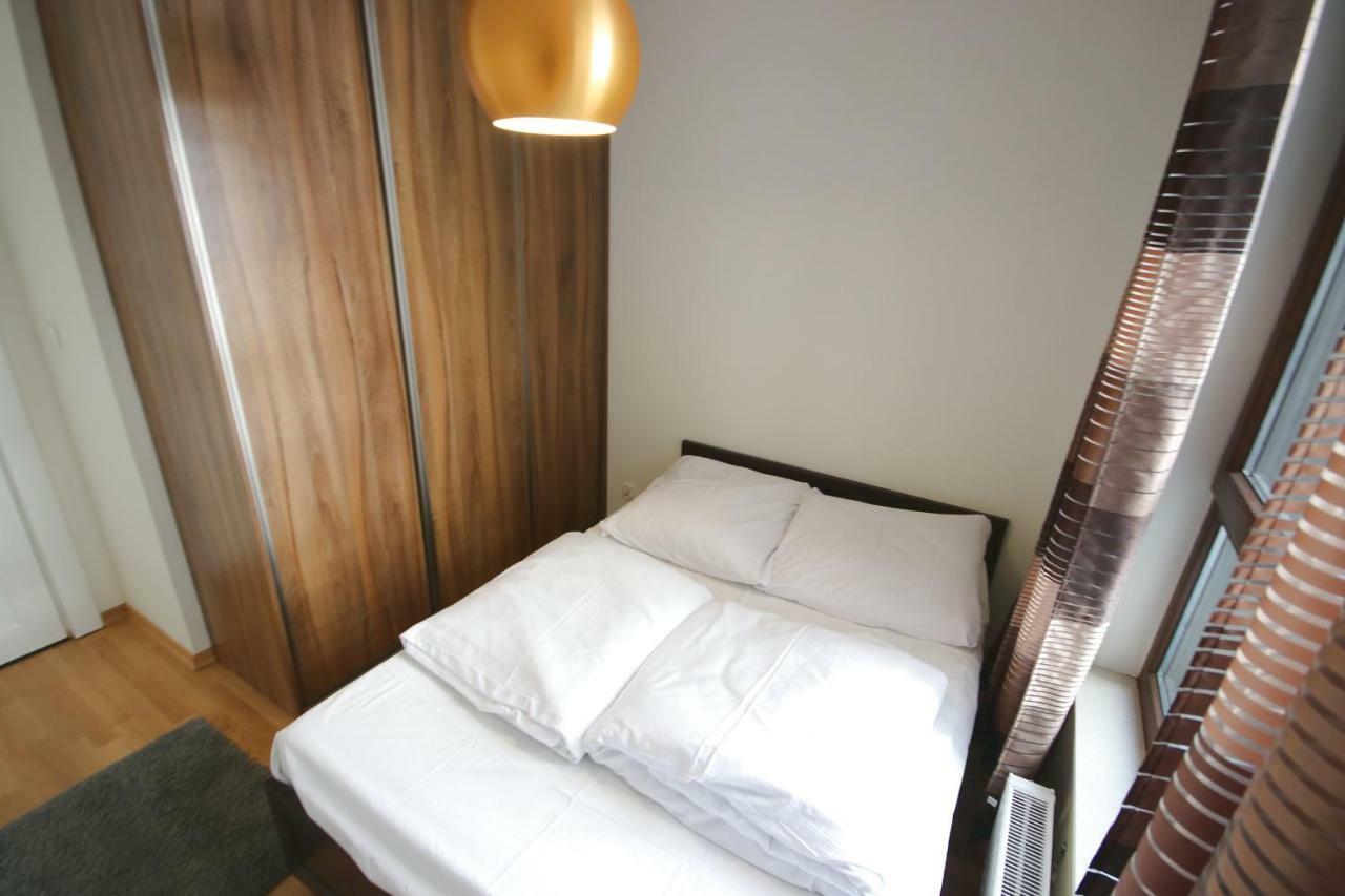 Apartment Big Apart-old Town- 3 Rooms- 10 People- Garage- Lift- New Building