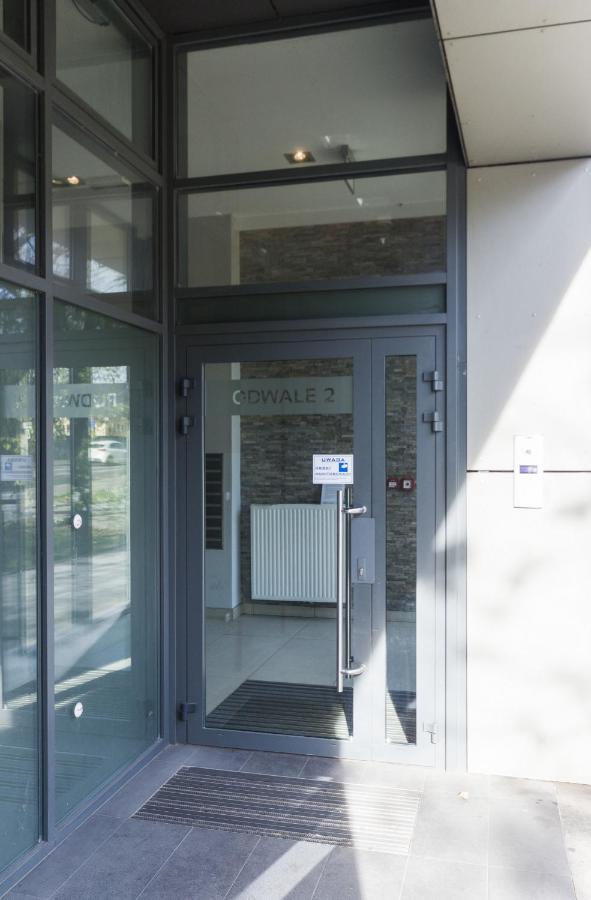 Big Apart-old Town- 3 Rooms- 10 People- Garage- Lift- New Building Wroclaw