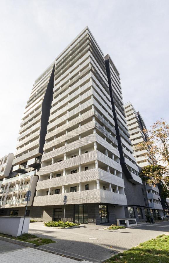 Apartment Big Apart-old Town- 3 Rooms- 10 People- Garage- Lift- New Building